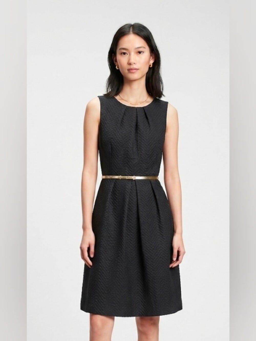 Ellen Tracy Textured Black Sleeveless Dress with Gold Belt Size 6
